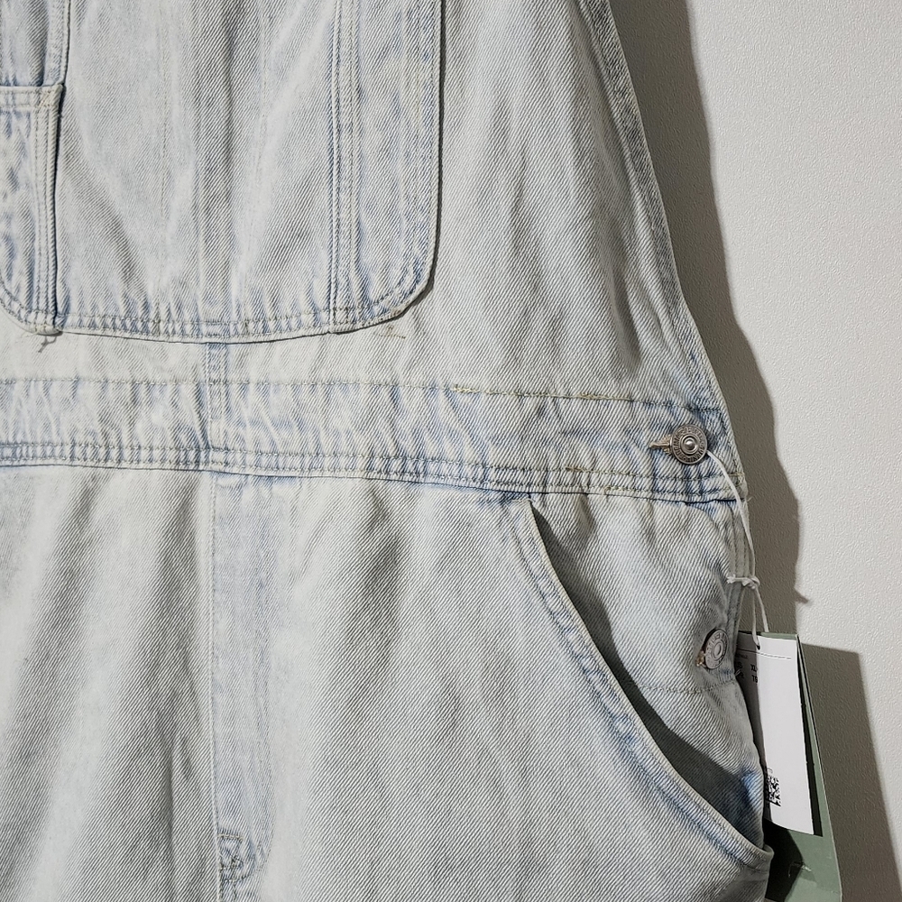 Nwt light blue denim short overalls - Picture 5 of 9